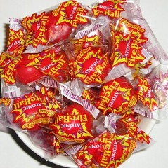 40 ATOMIC FIREBALLS Fire Balls Ferrara Pan Candy Large Size, FRESH STOCK 11+ OZ
