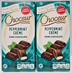 Choceur Limit Edition Dark Chocolate Peppermint Creme 7.2oz 205g (2 Packs）