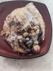 Blueberry Buns with Cinnamon Streusel & Vanilla Icing