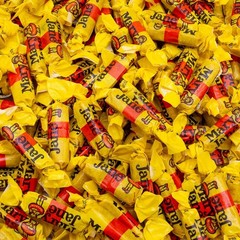 Retro Classic Chewy Candy Mix 1.5 LB / 3LB – Nougat, Tootsie Roll & Mary Jane