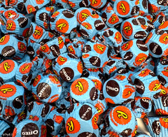 Reese’s Oreo Miniatures Milk Chocolate & White Peanut Butter Cups (2 Pounds)