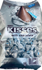 Hershey’s Kisses Milk Chocolate Candy 330 Pieces 56 Oz (1.58 kg)