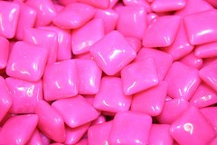 CHICLETS PINK CHEWING GUM 2000 COUNT, 5LBS
