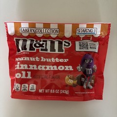 PEANUT BUTTER CINNAMON ROLL M&M’s BAKERY COLLECTION EDITION SHARE SIZE 8.6 OZ