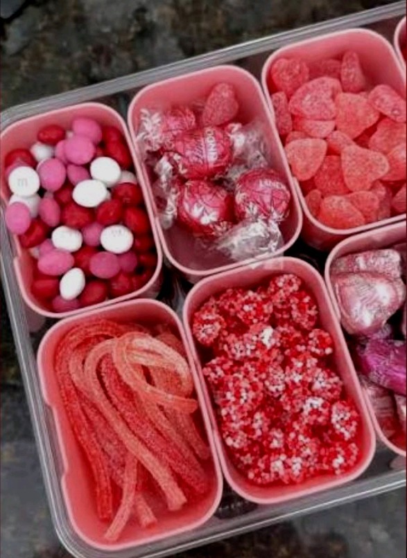 Pink Themed Snack Box