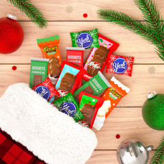 York Snowflakes Kit Kat Santas White Reese’s Hershey Christmas Candy Bulk Bag