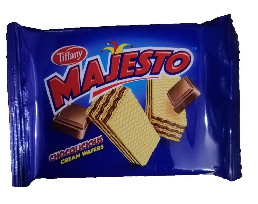 Wafer Biscuits Cream Chocolate MAJESTO 25g x 24 pcs luxurious taste بسكويت ويفر