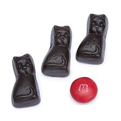 Dutch Black Licorice Cats 2.2 LB (1 KG) Bag – Chewy Cat Shaped Candy