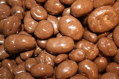MILK CHOCOLATE RAISINS, 5LBS