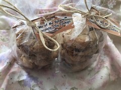 Gift Idea 2 Dozen Home Made Fresh Baked Chocolate Chip And Sugar Cookies