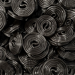 Black Licorice Wheels – 1 Lb Bag – Classic Rich Licorice Flavor – Soft & Chewy T