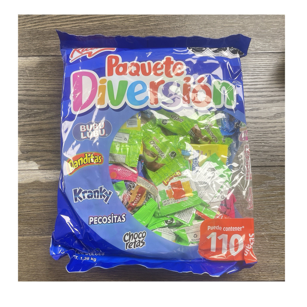 Ricolino Paquete Diversión Assorted Candy Chocolate Strawberry Mint / 110 Pieces