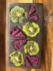 Kiwi Dragonfruit Belgian Dark chocolate bar hancrafted 70% dark chocobar 120g!