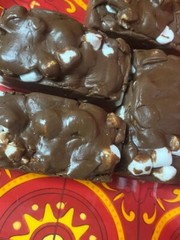 Marshmallow Fudge *nut free* 1/2 pound