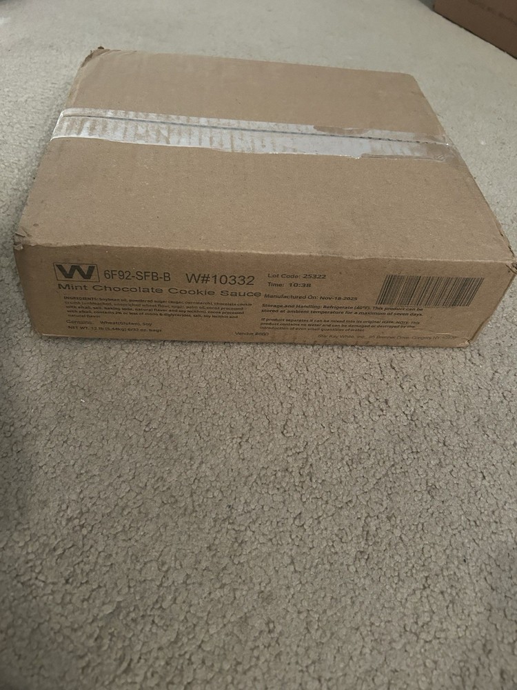 Wendy’s Chocolate Thin Mint Cookie Sauce Original Box 6 2Lb Bags