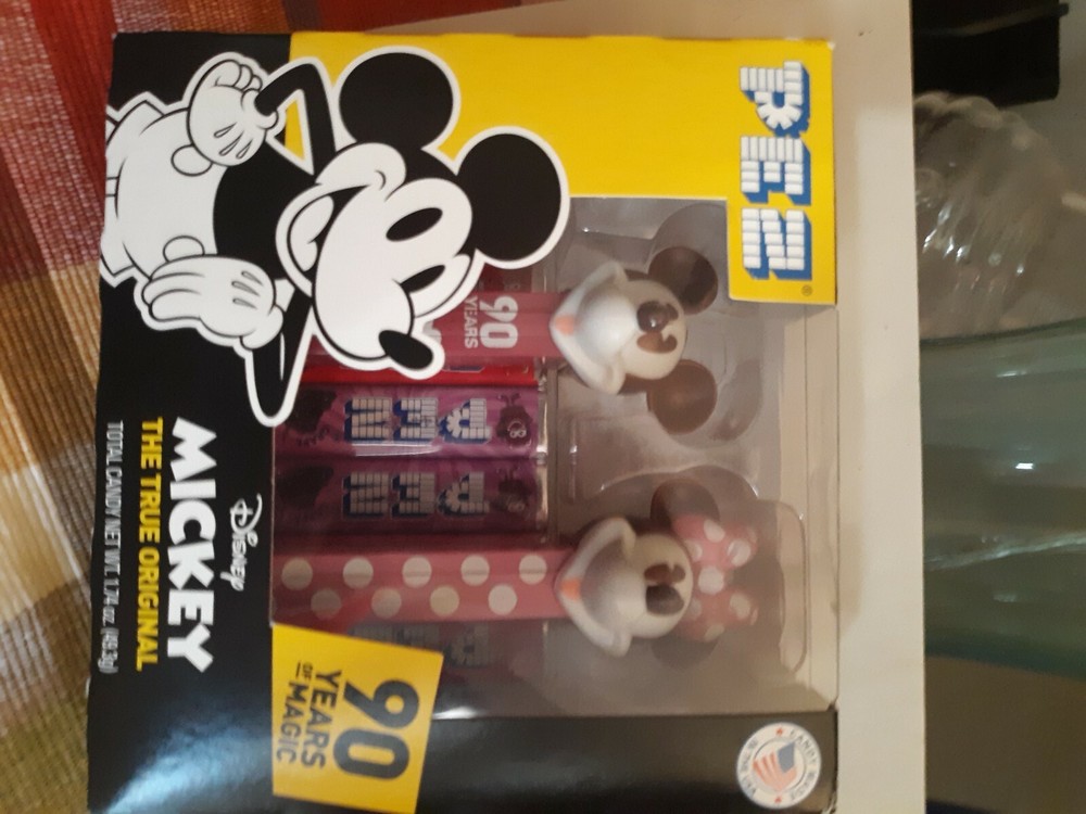 PEZ Disney MICKEY & MINNIE “The True Original” 90 Years Of Magic Collectors Set