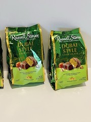Russell Stover DUBAI STYLE Chocolate with Pistachio Butter & Kataifi *BB 2/2026*