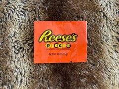 *FACTORY ERROR* Reese’s Pieces *EMPTY SEALED* (0.49 oz Package) *BB 08 2025*