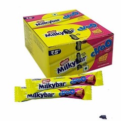Nestle Milkybar Choo Strawberry Classic, 10g (Pack of 28)