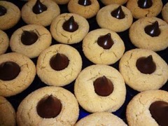 TOTALLY CLASSIC HOMEMADE PEANUT BUTTER KISS COOKIES WITH CHOICES (2 DOZEN)