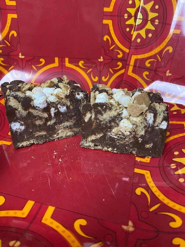 S’mores Fudge *nut free* 1/2 pound