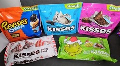 5 Bags! Hershey Kisses Cookies N Cream,Rainbow Brownie,Candy Cane & Reese’s OREO