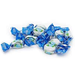 COLOMBINA Delicate Mint Drops, Bulk Mini Breath Freshening Mints (4 Pounds) Deal
