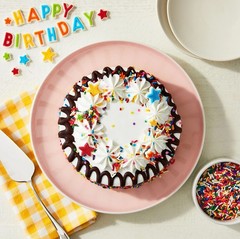 Great Value Happy Multicolor Birthday Stars Candy Card, 0.91 oz