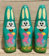 3 PK – 7″ Milk Chocolate Hollow Bunny Rabbits 2 oz. Exp. 04/2027 -Aldi Exclusive