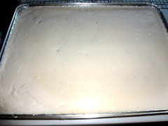 MOIST AND FLAVORFUL HOMEMADE WHITE VANILLA TEXAS SHEET CAKE (18″ x 13″)
