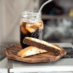 Almond Dark Chocolate Biscotti: 25 Count, 2lb,1.25 oz (943 g)