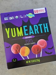 YumEarth Organic Halloween Candy 60 Pops in box NIB allergy friendly