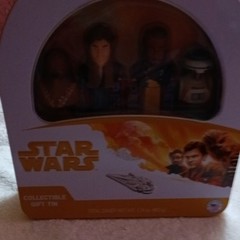 Star Wars Collectible Gift Tin Candy in Tin, 1.74 oz (49.3 g)