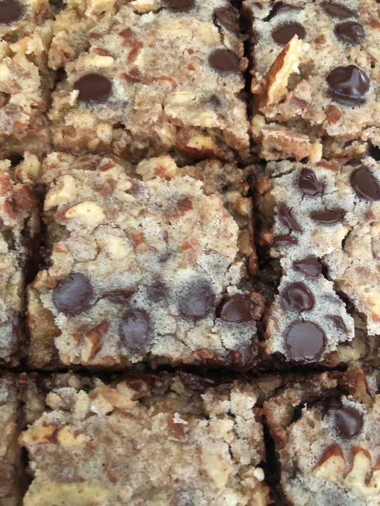 Keto Gooey Maple Pecan Pie Bars with Chocolate Chips * Diabetic Friendly *
