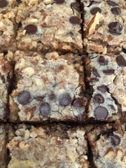 Keto Gooey Maple Pecan Pie Bars with Chocolate Chips * Diabetic Friendly *