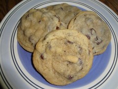 CLASSIC HOMEMADE CHOCOLATE CHIP COOKIES (3 DOZEN)
