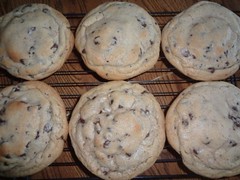 HUGE HOMEMADE HALF POUND CHOCOLATE CHIP COOKIES (CHOICE OF QUANTITY)