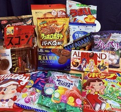 Japanese Snacks Box X35pcs Dagashi +Ramen +5pcs Regular Size +Super Big chips