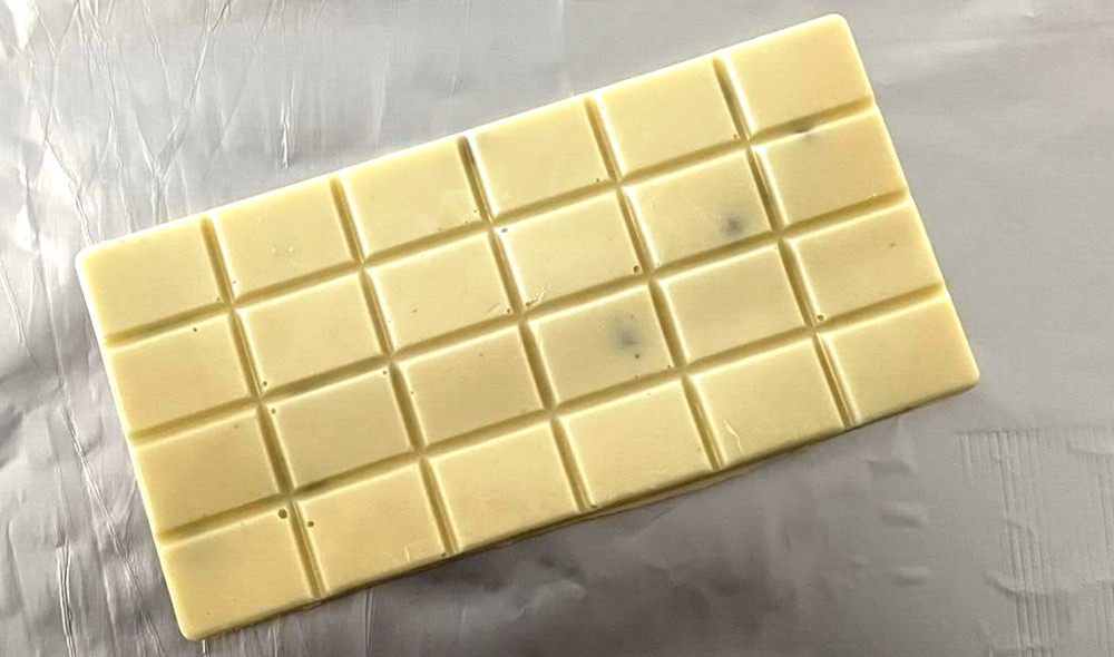 Callebaut Belgian White Chocolate Bar With Crushed Caramel Toffee Crunch 4oz bar