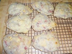 TENDER HOMEMADE WHITE CHOCOLATE RASPBERRY SCONES (14 SCONES)