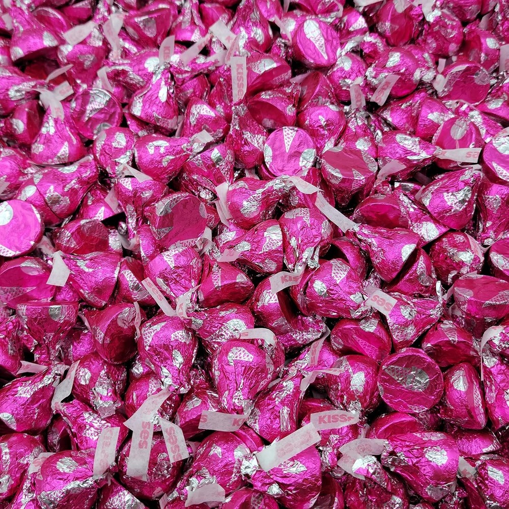 HERSHEY’S Kisses Strawberry Ice Cream Cone Crème & Cookies Candy (2 Pounds)