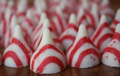 HERSHEY’S-KISSES CANDY CANE MINTY FLAVOR MILK CHOCOLATE BULK POUND BAG PICK NOW