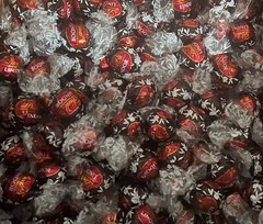 Lindt Lindor Dark Chocolate Strawberries Truffles 1 LB Bulk Bag