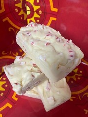 Peppermint Fudge with Starlight Discs *nut free* 1/2 pound