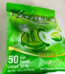 HALLS Fruit Spark Center Filled Candy Fresh Lime Flavored Candy 100 Pieces 280g.
