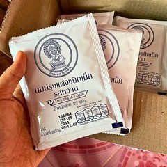 50x Authentic Chitralada Compressed Milk Tablet Snack Candy Sweet Flavor 25g