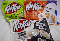 Halloween Kit Kat Snack Size Witch’s Brew Breaking Bones Ghost Toast 1 of Ea
