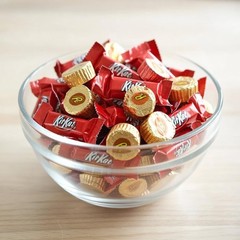 Kit-Kat Resses Assorted Miniture Milk Chocolate Individually Wrapped, 1 lb Bulk