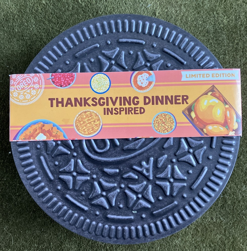 BRAND NEW Limited Edition Thanksgiving Dinner Inspired Oreos