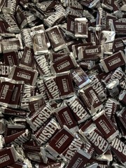 Hershey Milk Chocolate Mini Candy Bar 3LB (Individually Wrapped) Miniatures